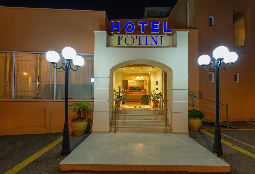 Hotel Fotini Kalamata Esterno foto